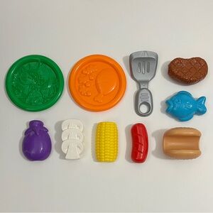 LEAPFrog Smart Sizzlin' BBQ Grill Replacement/Extra Plates & Food